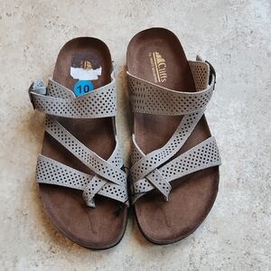 White Mountain Women's Leather Slide Sandals Size 10 Tan Toe Loop Style